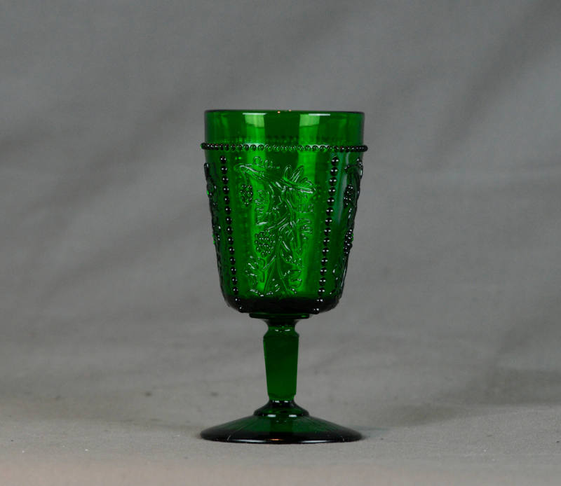 U.S. Glass Co. No. 15059 California (AKA: Beaded Grape, States series)