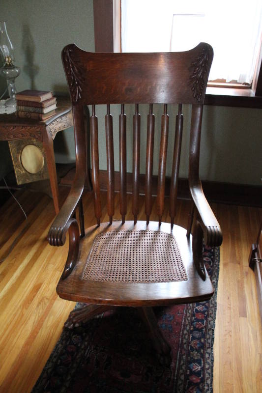 Pres. Wm Beardshear's Desk Chair