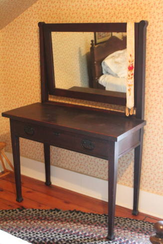 Dressing table with mirror, #0110