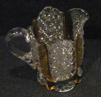 Ellrose pattern (AKA  Amberette, Daisy and Button Paneled Single Scallop, Paneled Daisy and Button, Daisy and Button Single Panel)