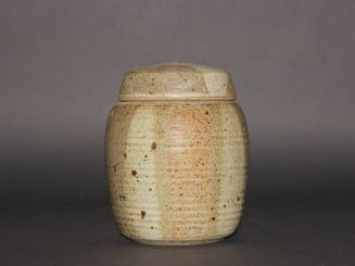 Honey pot with lid