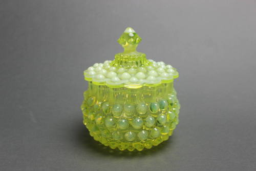 Hobbs, Brockunier & Co. No. 323 (AKA: Dewdrop, Hobnail)