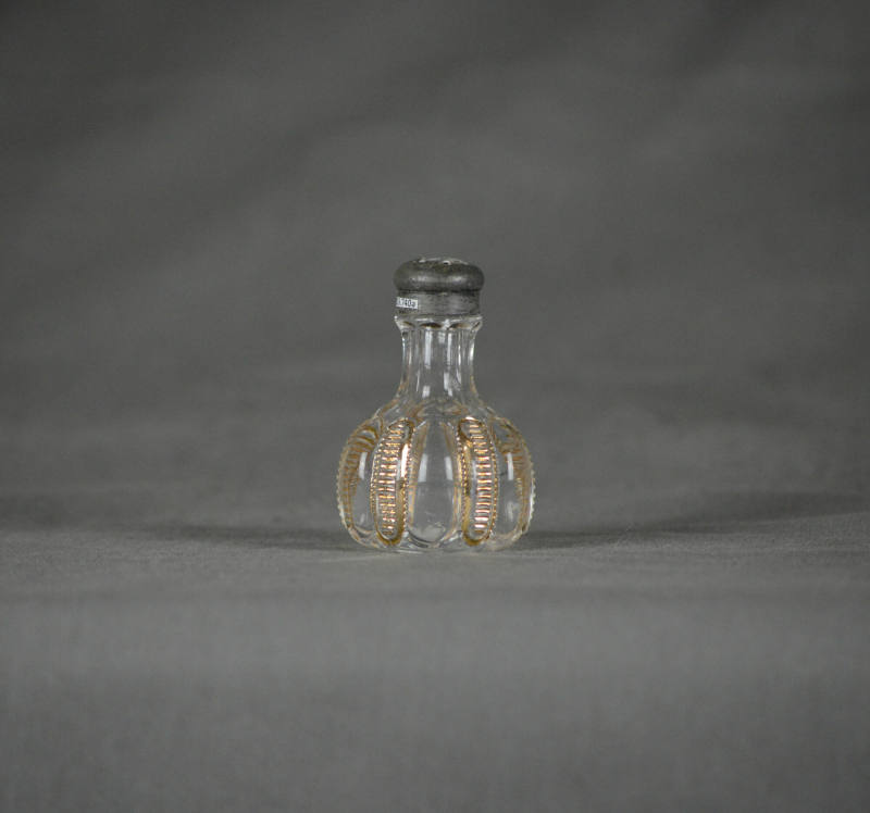 U.S. Glass Co. No. 15069 Iowa pattern (AKA: Paneled Zipper, States series)