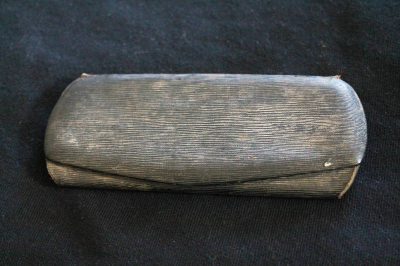 Eyeglasses case