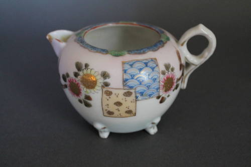 Sugar bowl w/ lid