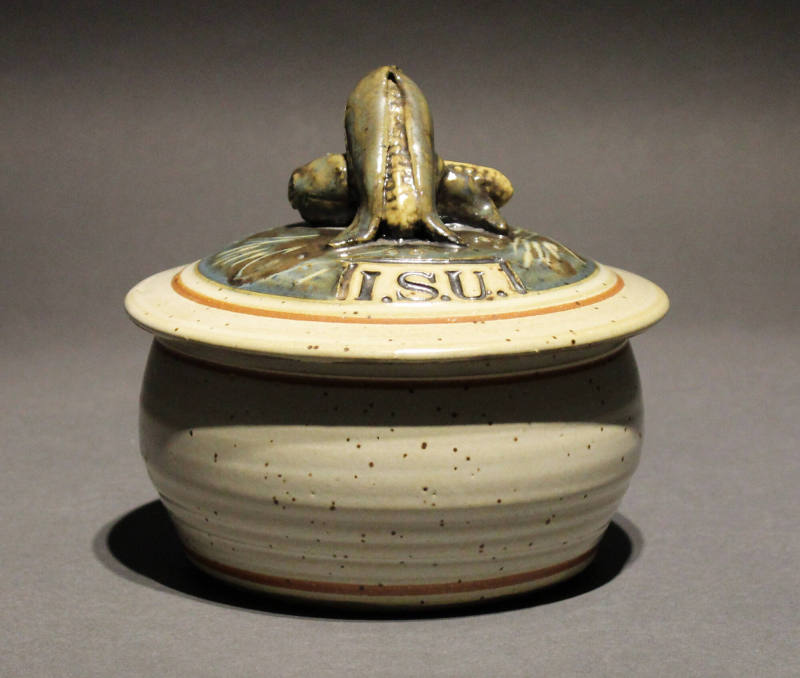 Tureen with lid