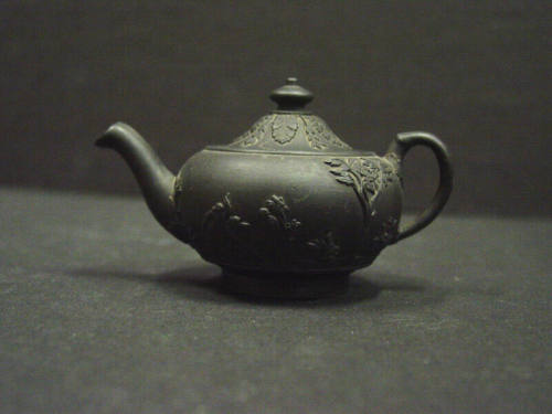 Miniature Teapot with cover