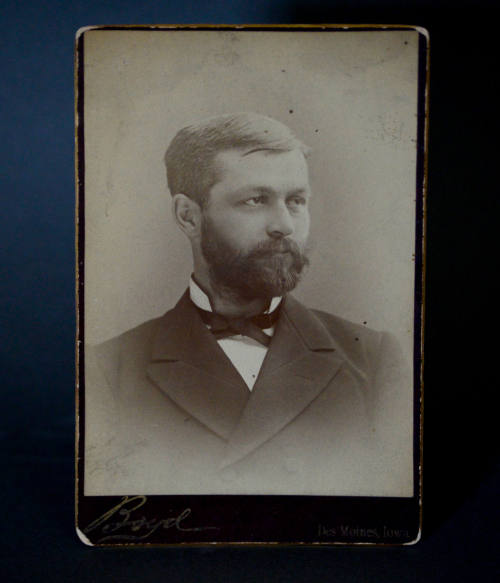 Cabinet Card