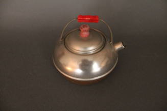 Miniature tea kettle / toy