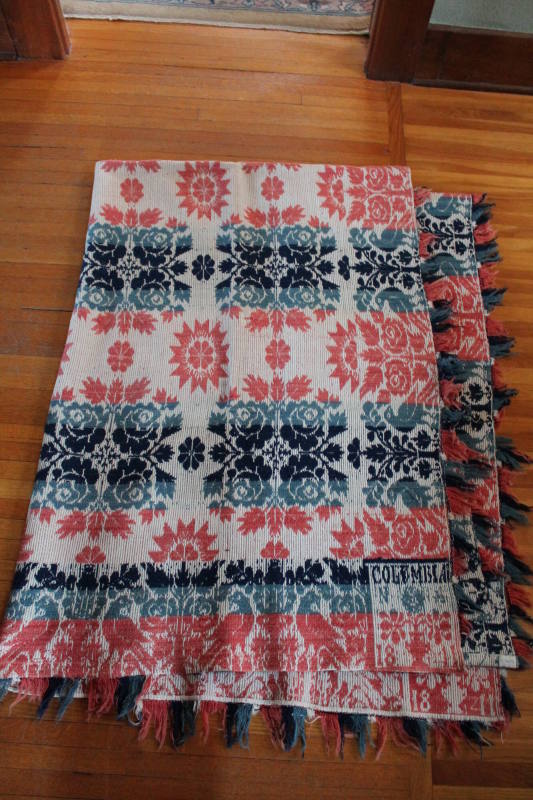 Four Roses pattern with Bird and Rose border