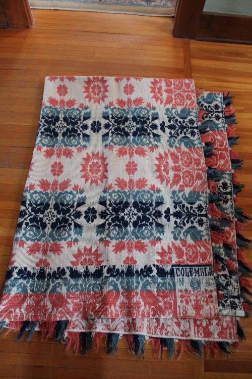 Four Roses pattern with Bird and Rose border