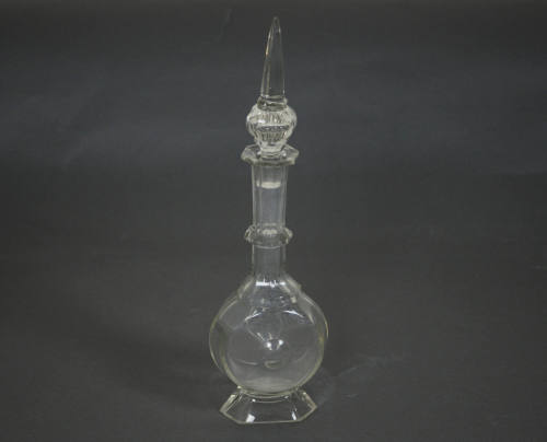 Decanter with stopper