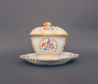 Sauce tureen, Lid for sauce tureen, and Stand for covered tureen