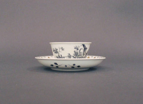 Tea bowl and saucer