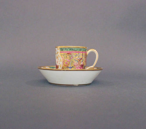 Coffee can and Saucer