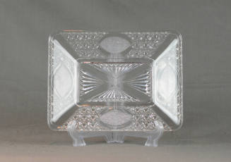 PEARL (OMN) (AKA: Daisy and Button with Medallions)