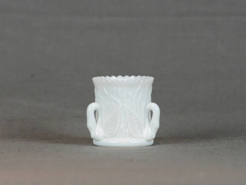 Swan in Rushes pattern