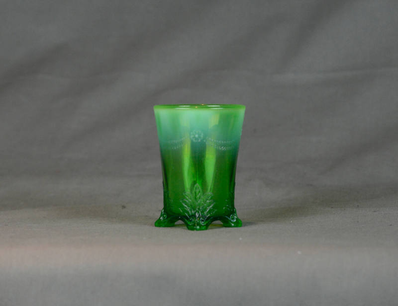 Swag with Brackets pattern