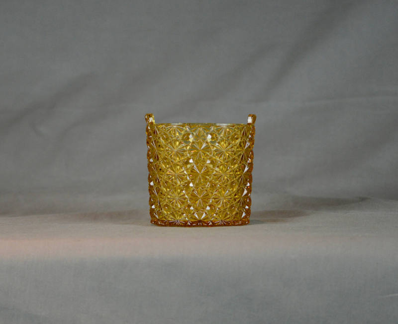 Daisy and Button pattern