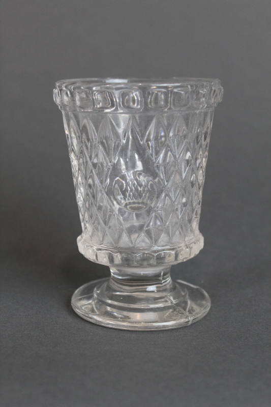 Inverted Diamond Point pattern