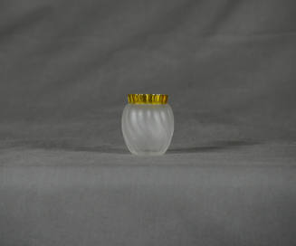 Hobbs Glass Co. No. 326 (AKA: Swirl; Windows Swirl)