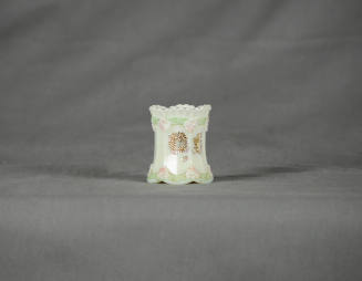 Chrysanthemum Sprig pattern (AKA Pagoda)