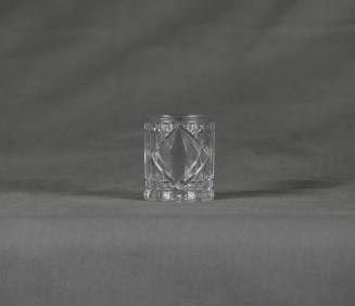 Fostoria Glass Co. No. 88 (AKA: Diamond Mirror)