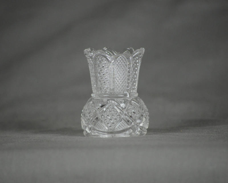 U.S. Glass Co. No. 15067 Texas (AKA: Loops with Stippled Panels, States series)