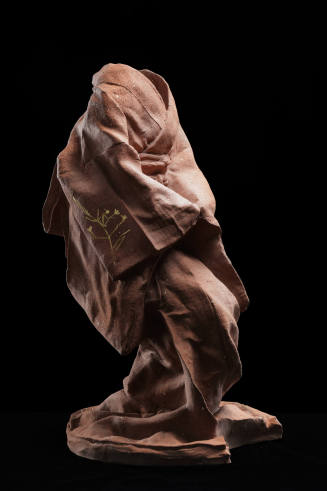 Kimono Maquette 1, Crouching