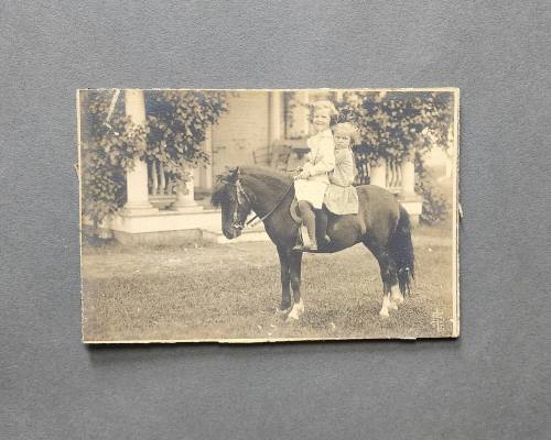 Edith and Helen Curtiss