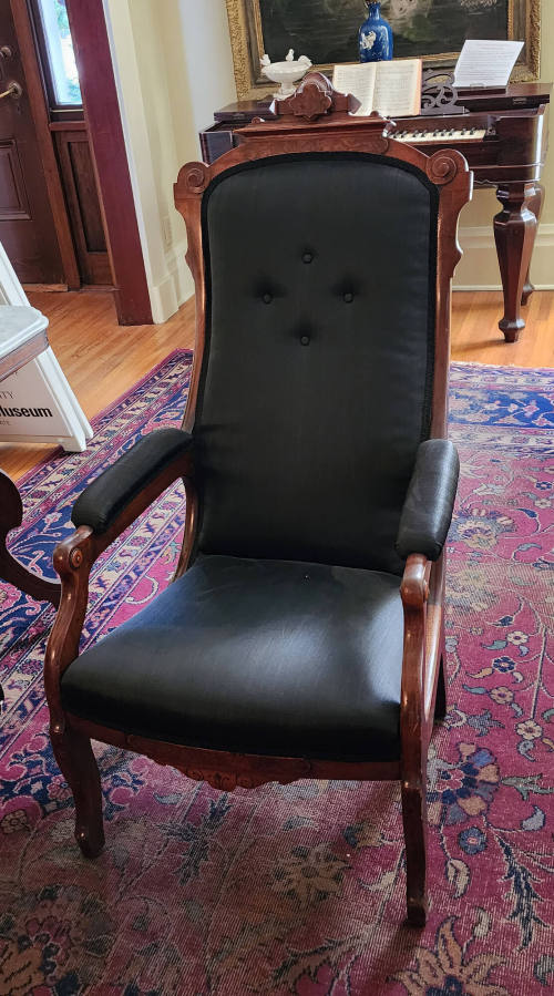Gentleman's Chair