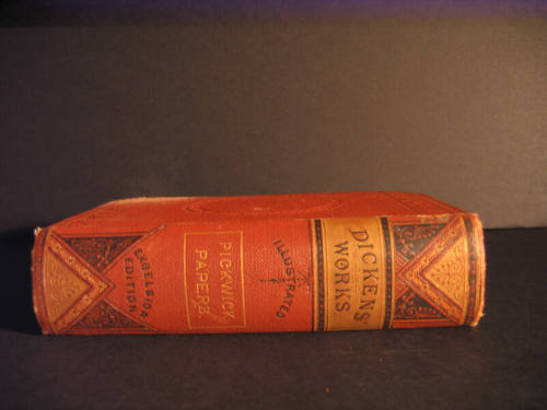 Dickens' Works: Pickwick Papers