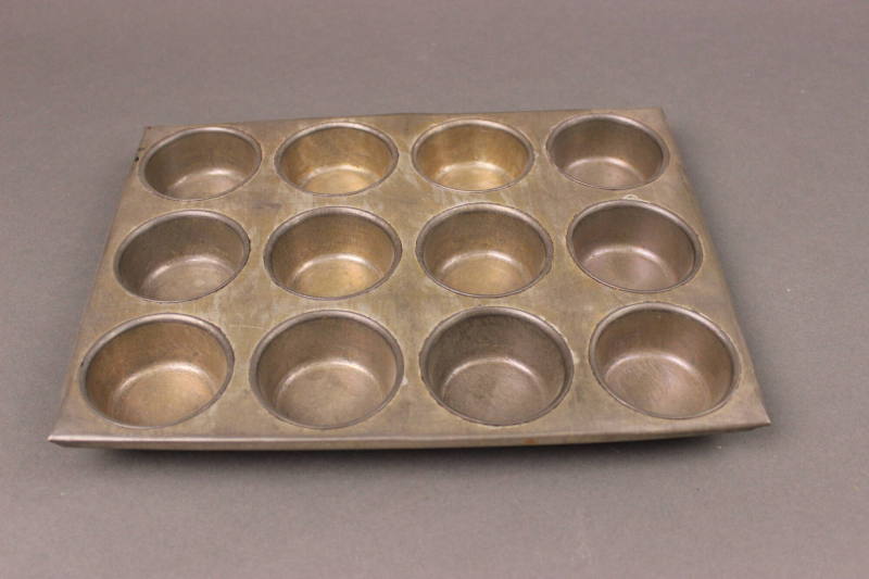 Muffin pan