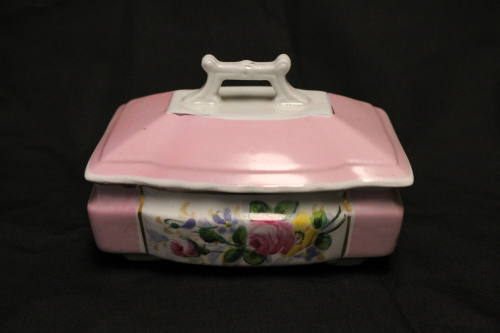 Soap dish with cover