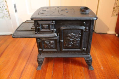 Toy stove