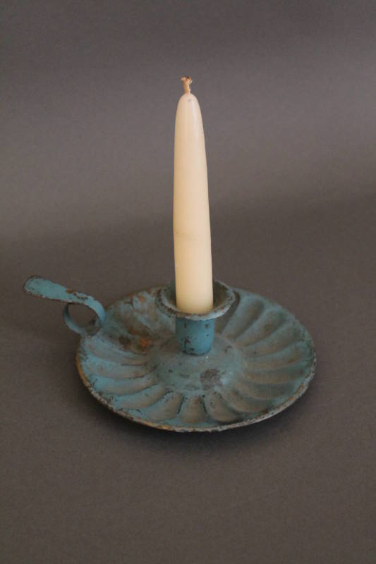 Candle holder