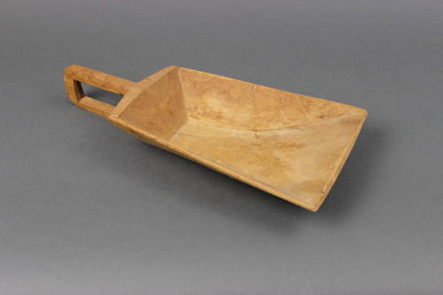Wooden scoop