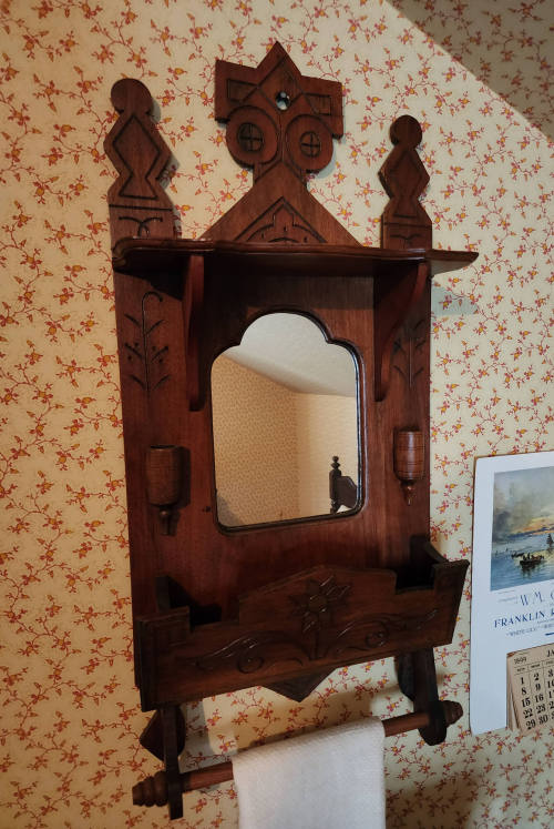 Comb Case with Mirror