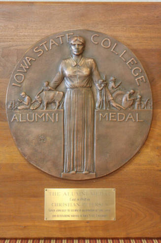 Iowa State College Alumni Medallion