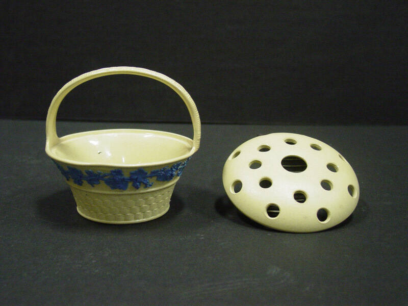 Potpourri basket