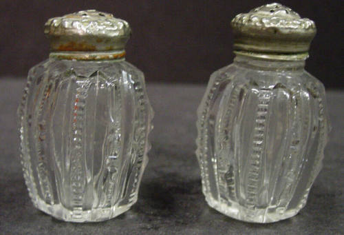 Salt and Pepper Shaker Set