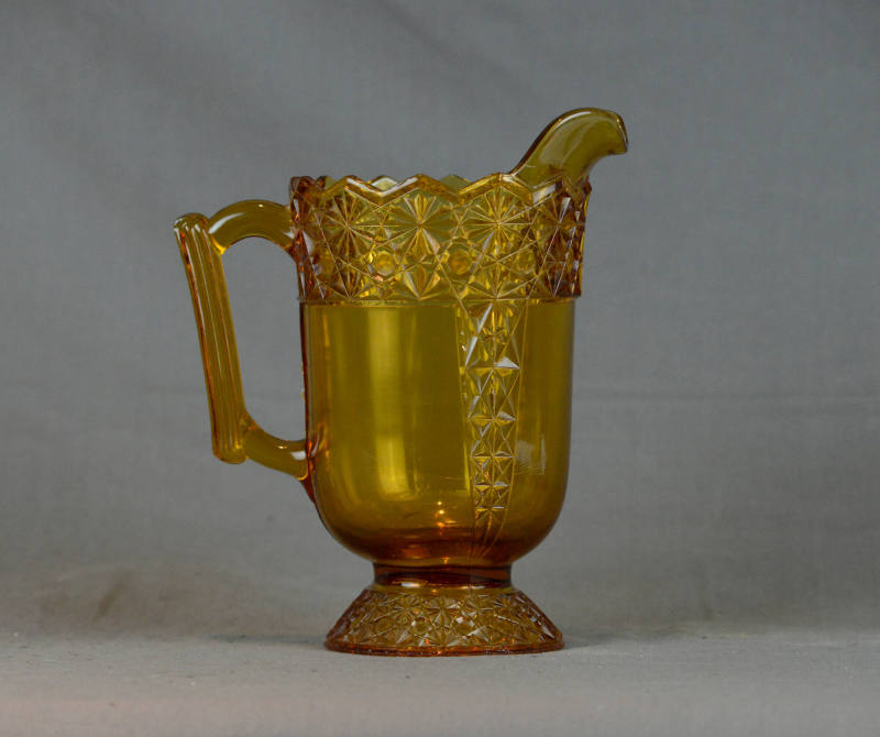 Queen pattern (AKA Sunk, Pointed Panel, Paneled Daisy and Button)