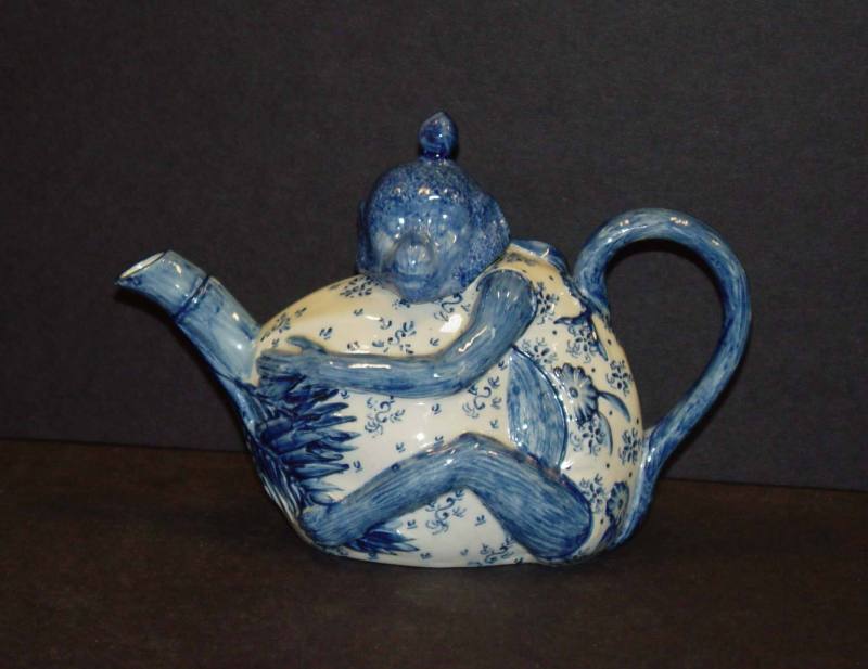 Teapot w/ lid